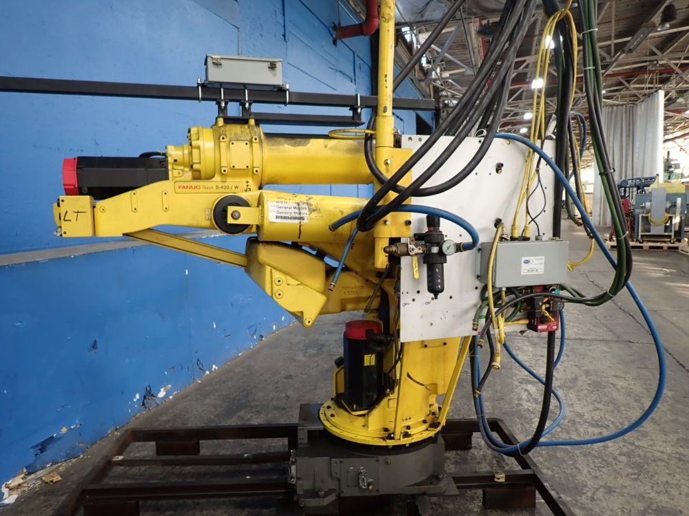 Fanuc S-420iw Robot - S-420iw