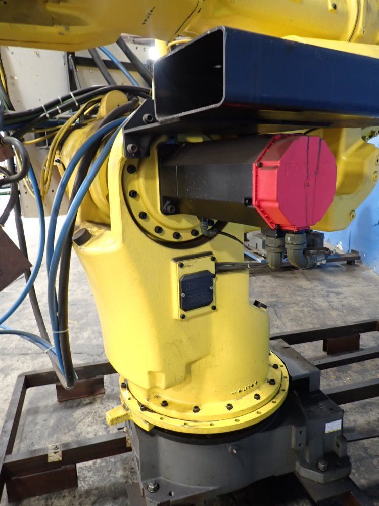 Fanuc S-420iw Robot - S-420iw