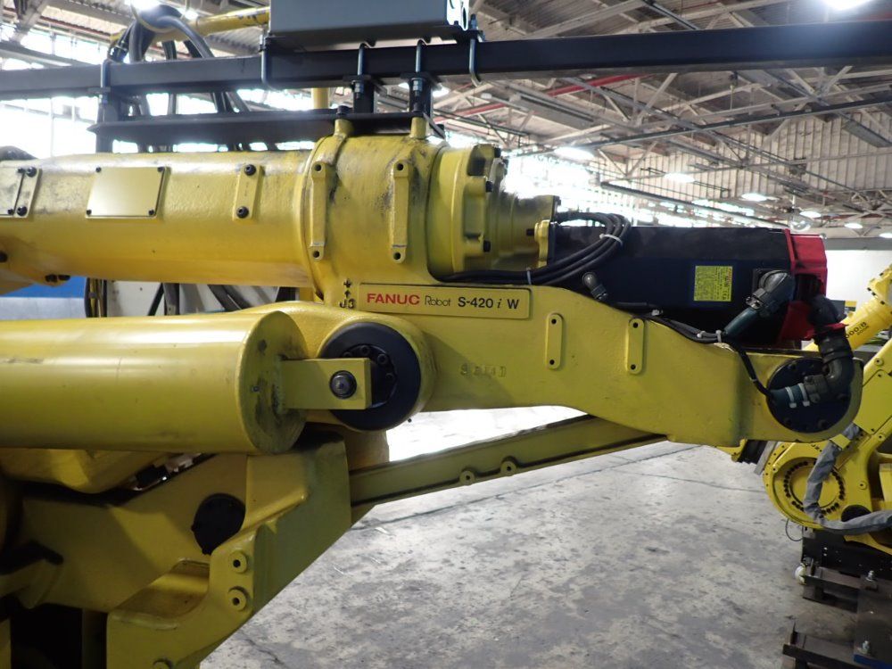 Fanuc S-420iw Robot - S-420iw