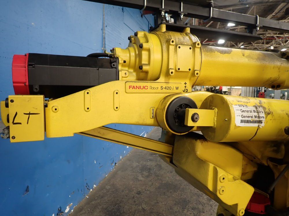 Fanuc S-420iw Robot - S-420iw