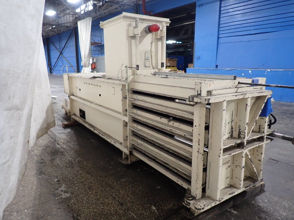 Balemaster 28" X 30" Horizontal Baler