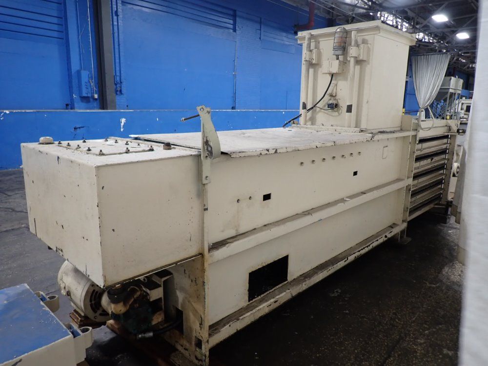 Balemaster 28" X 30" Horizontal Baler