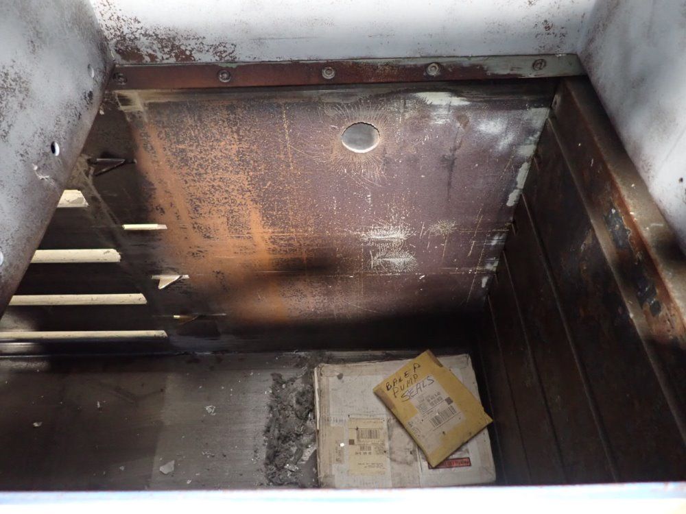 Balemaster 28" X 30" Horizontal Baler