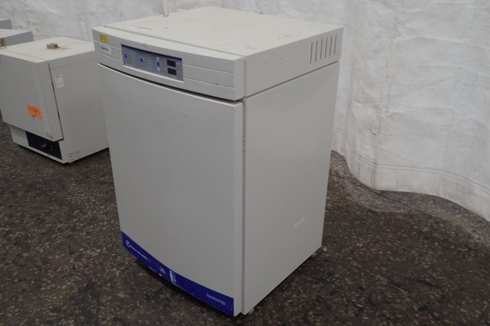 Thermo Fisher Scientific Incubator