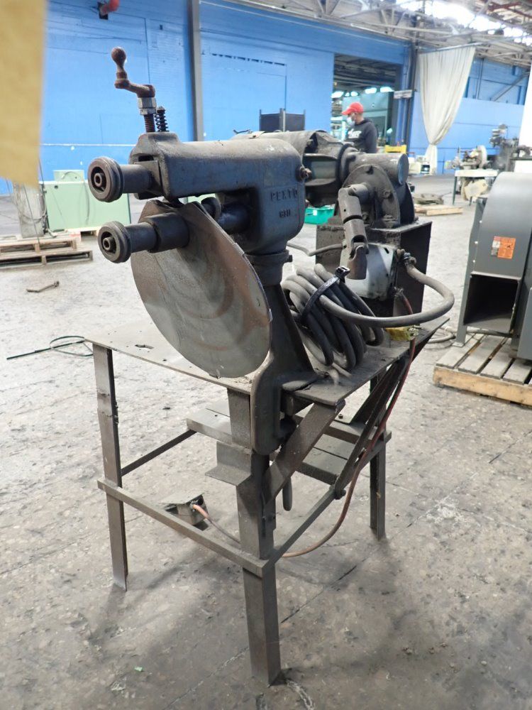 Roper Whitney / Pexto Beader