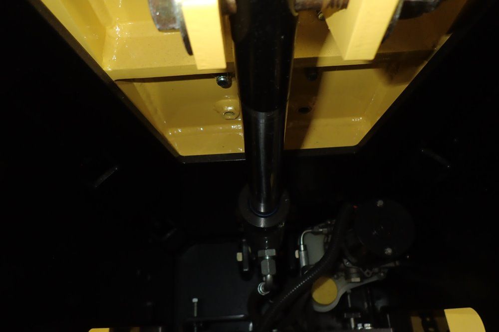 Dj Products 30,000 Pull / 6,000 Lift Cart Caddy/electric Tugger