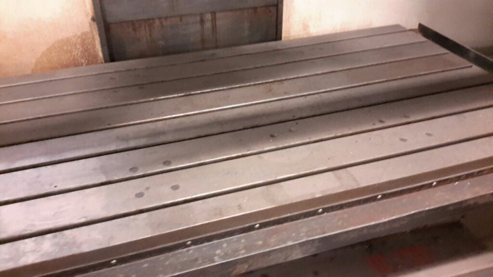 Haas Vf 8 Vertical Machining Center - Vf 8