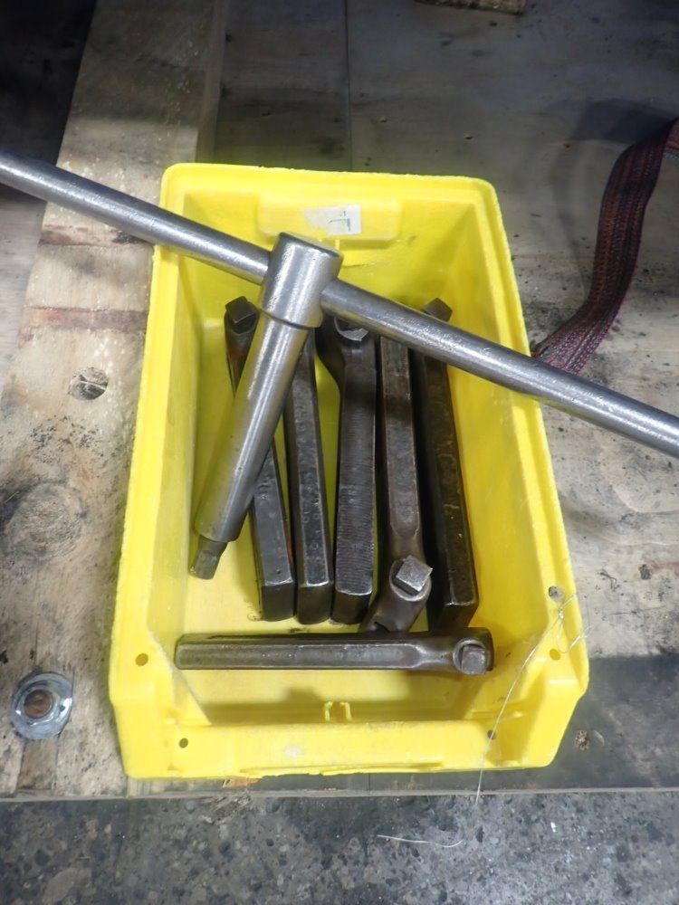 Meuser 29" / 36" X 120" Gap-bed Lathe