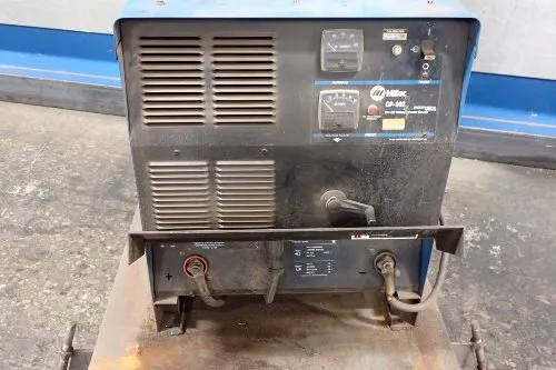 Miller 300a Cp-302 Welder - Cp-302