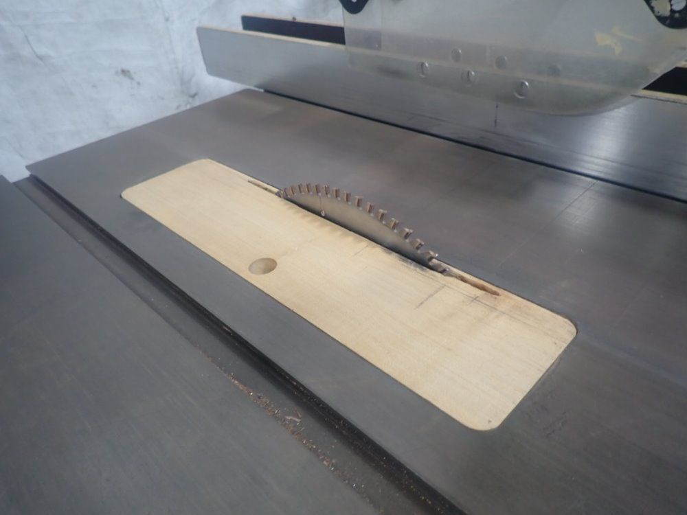 Delta/rockwell Tilting Arbor Saw