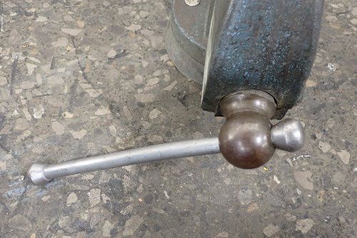 L S Starrett 4-1/2" Vise