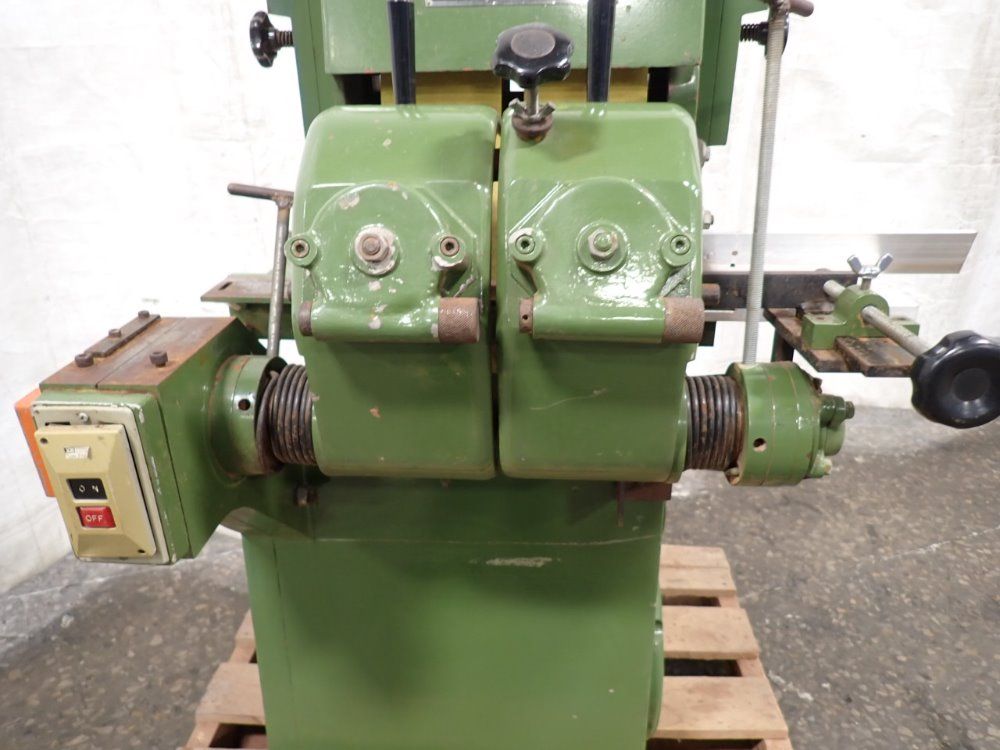 Fym/ching Feng Woodworking Machine