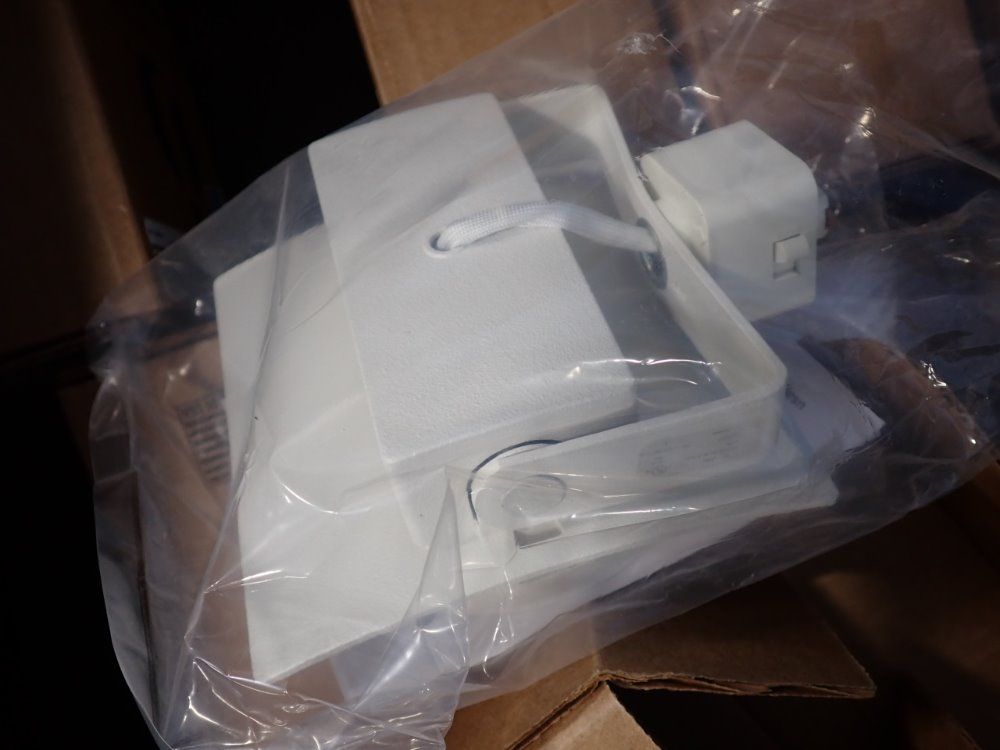 Juno Lighting Light Fixture