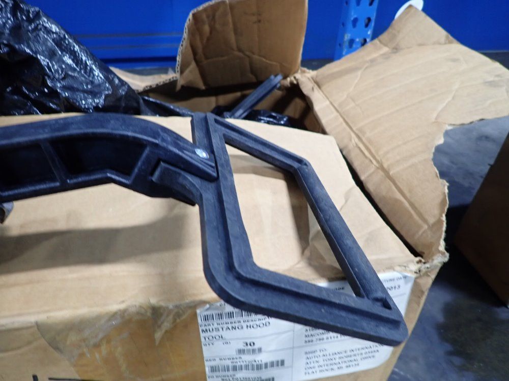 Fabtronic Mustang Hood Tool