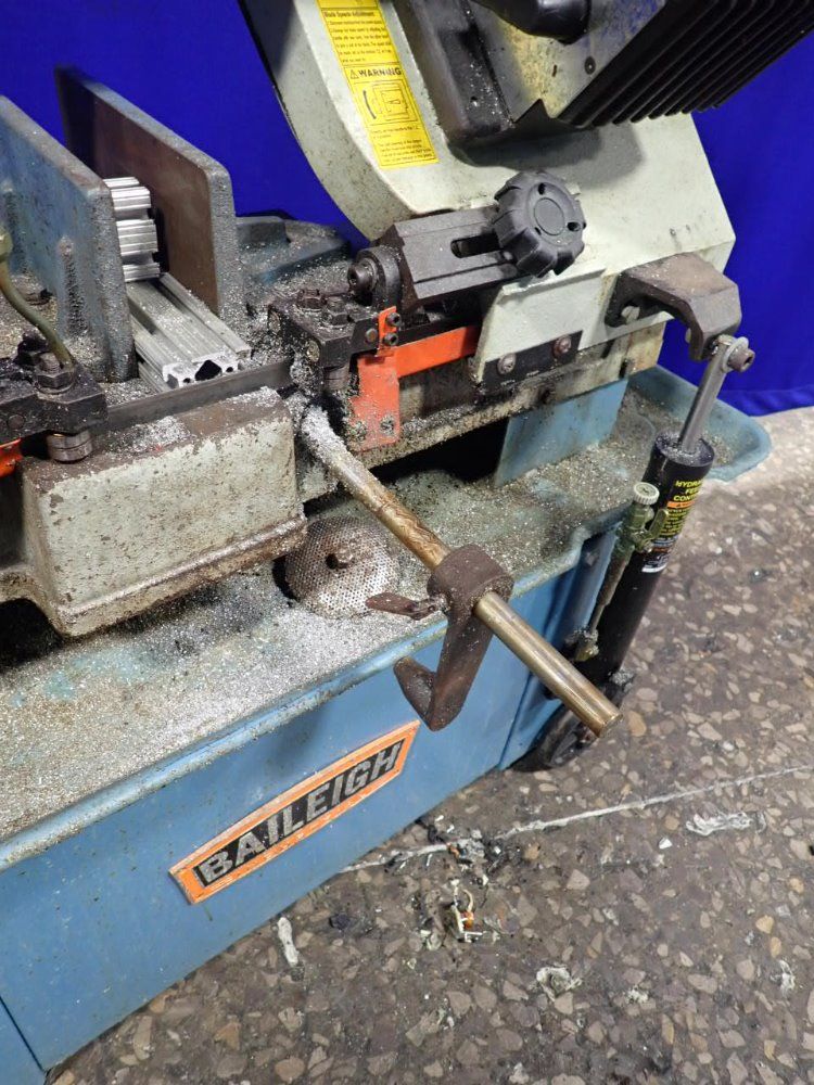 Baileigh 7 X 12 Bs712m Horizontal Band Saw  Bs712m
