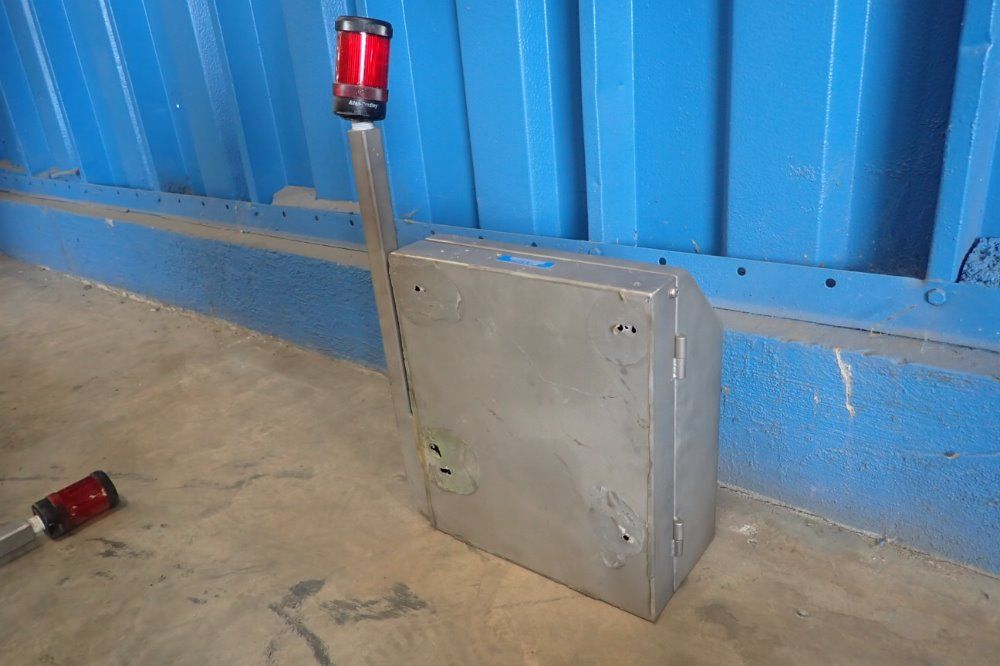 Loma Systems Metal Detector/control Box - Iq2
