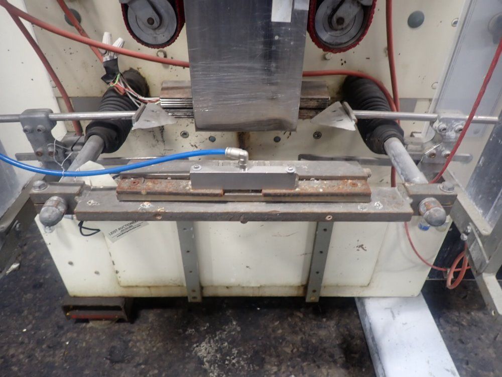 Rovema Mvp280 Vertical Form Fill Seal Machine - Mvp280