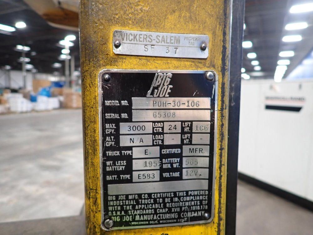 Big Joe 3000 Lbs Electric Lift - Ddh-30-106
