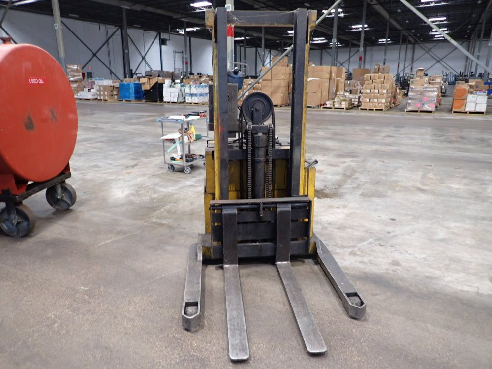 Big Joe 3000 Lbs Electric Lift - Ddh-30-106