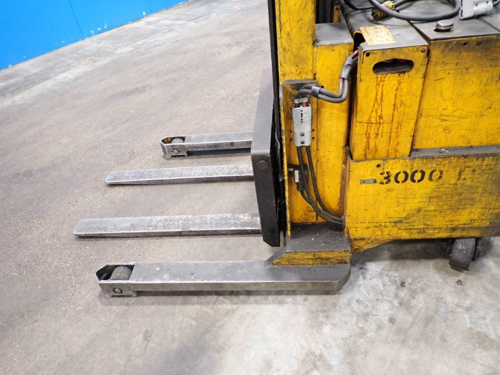 Big Joe 3000 Lbs Electric Lift - Ddh-30-106