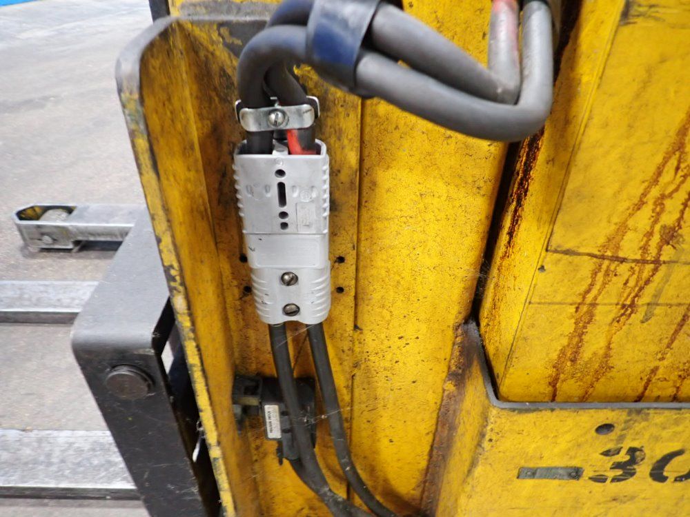 Big Joe 3000 Lbs Electric Lift - Ddh-30-106