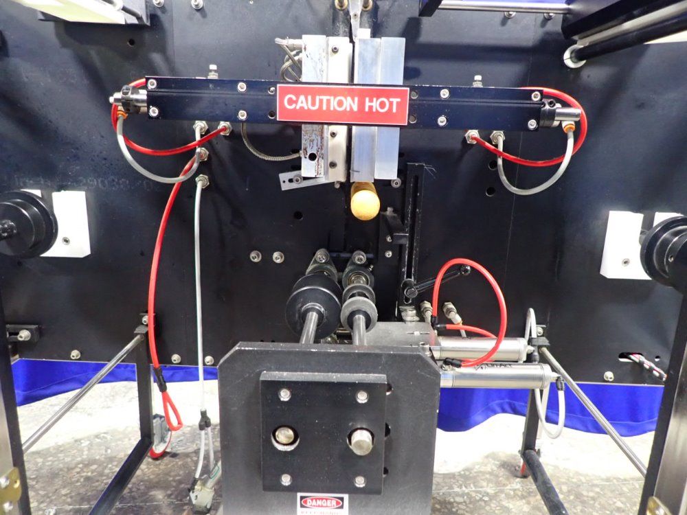 Phoenix Engineering Go Packer 1000 Vertical Form Filling Machine Packer - Go Packer 1000