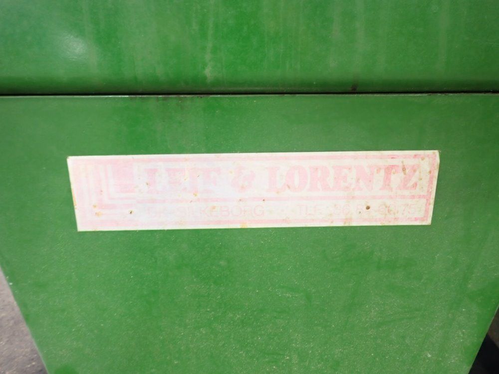 Leif & Lorentz 32" W X 5" H Spray Machine - B3