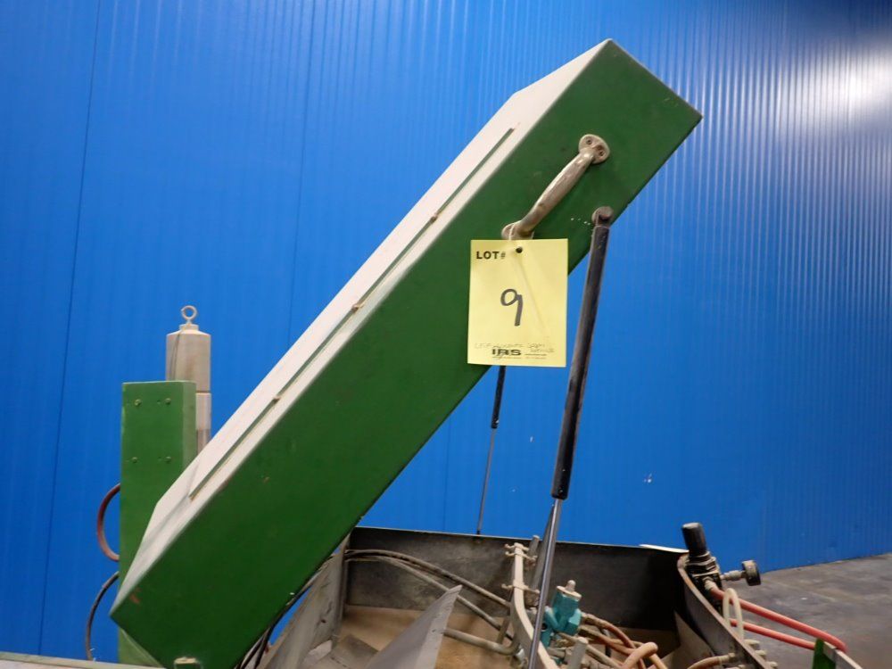 Leif & Lorentz 32" W X 5" H Spray Machine - B3