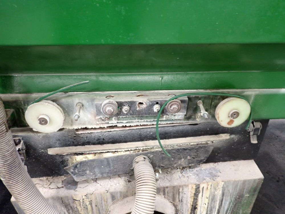 Leif & Lorentz 32" W X 5" H Spray Machine - B3