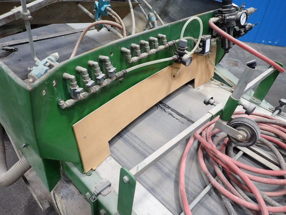 Leif & Lorentz 32" W X 5" H Spray Machine - B3