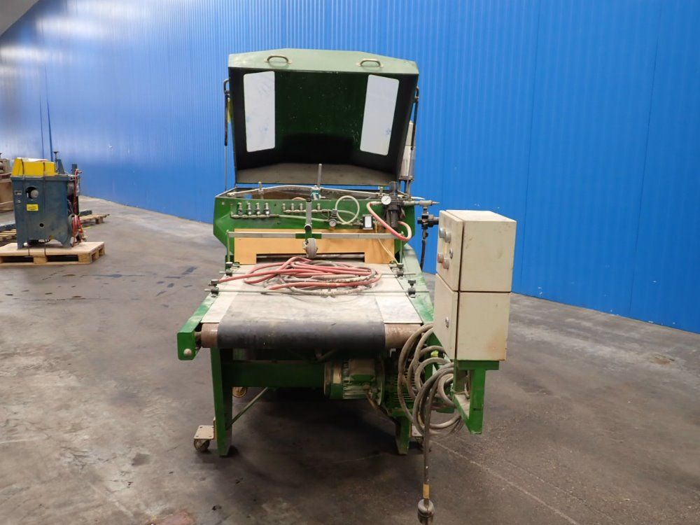 Leif & Lorentz 32" W X 5" H Spray Machine - B3