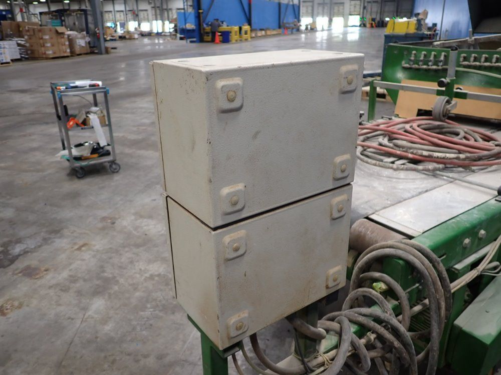 Leif & Lorentz 32" W X 5" H Spray Machine - B3