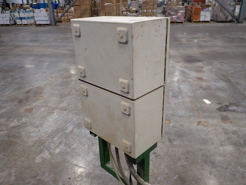 Leif & Lorentz 32" W X 5" H Spray Machine - B3