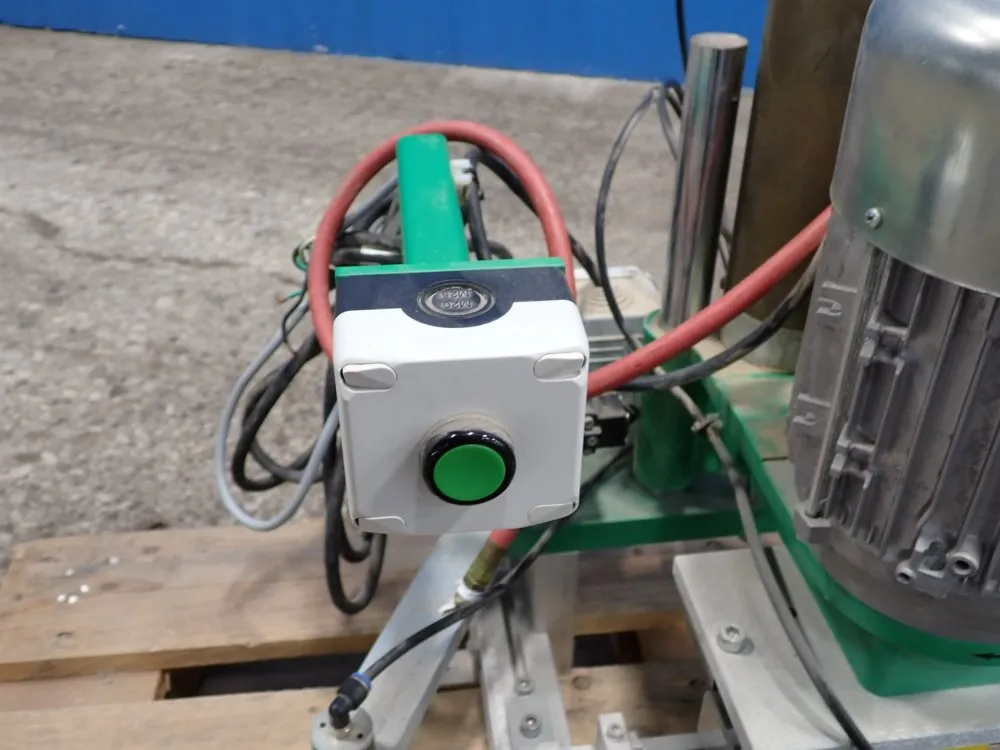 Pfluka Hinge Bore & Inserting Machine - Grass Pro 1