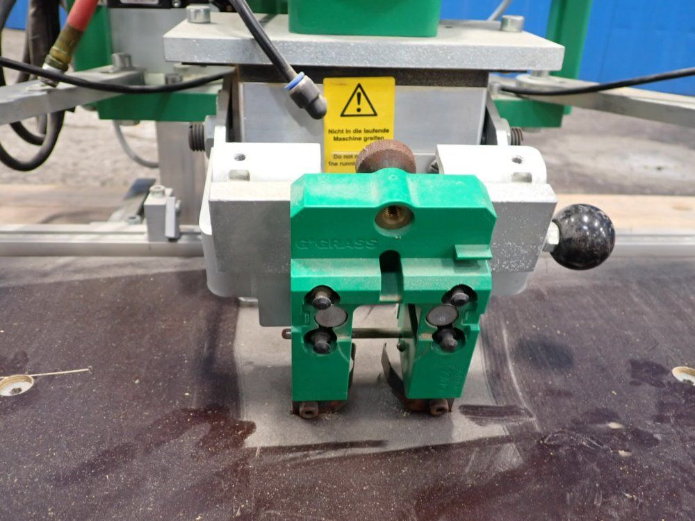 Pfluka Hinge Bore & Inserting Machine - Grass Pro 1