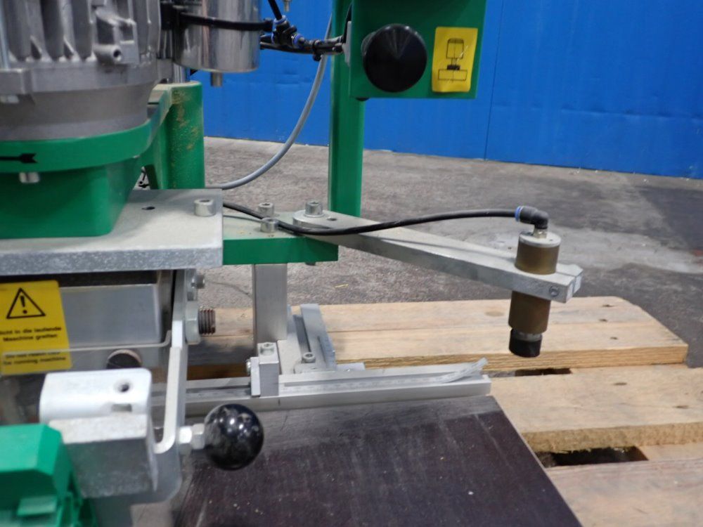 Pfluka Hinge Bore & Inserting Machine - Grass Pro 1