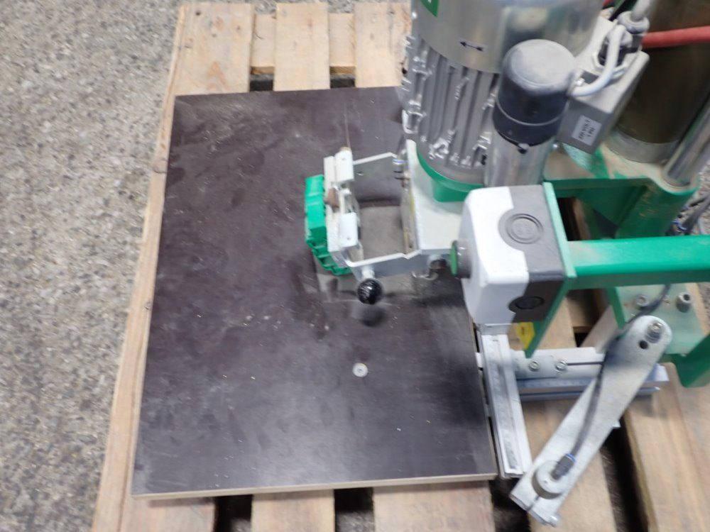 Pfluka Hinge Bore & Inserting Machine - Grass Pro 1