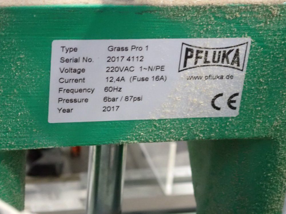 Pfluka Hinge Bore & Inserting Machine - Grass Pro 1