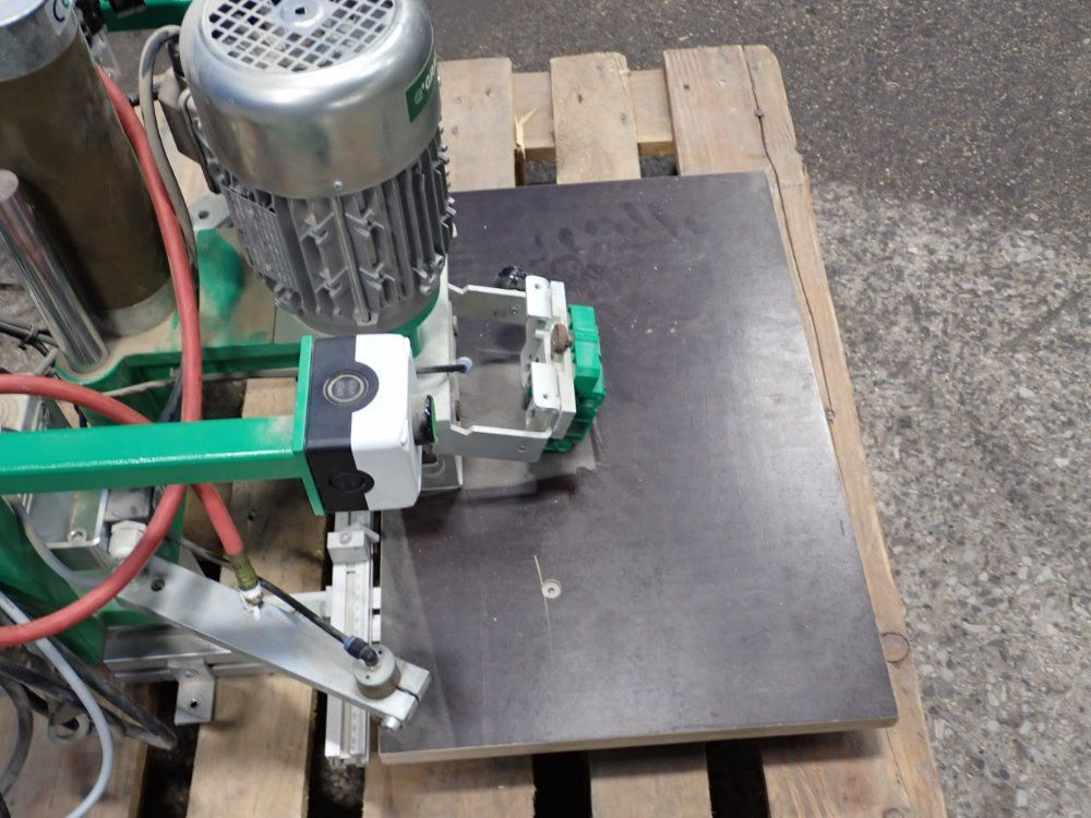 Pfluka Hinge Bore & Inserting Machine - Grass Pro 1