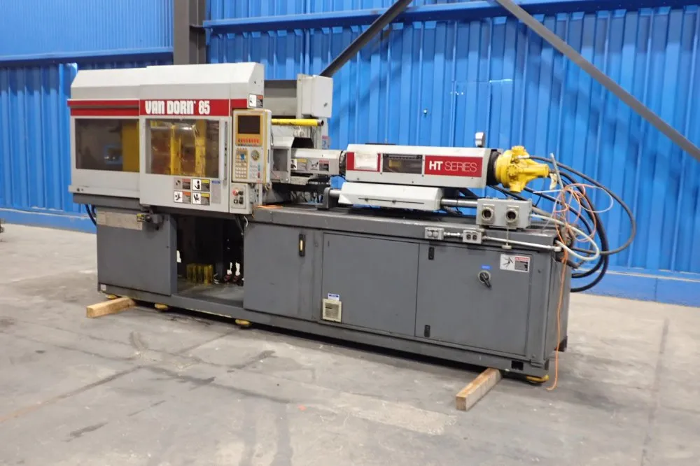Van Dorn Demag 15hp/11kw Injection Molding Machine - 85ht