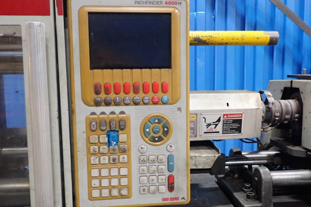 Van Dorn Demag 15hp/11kw Injection Molding Machine - 85ht