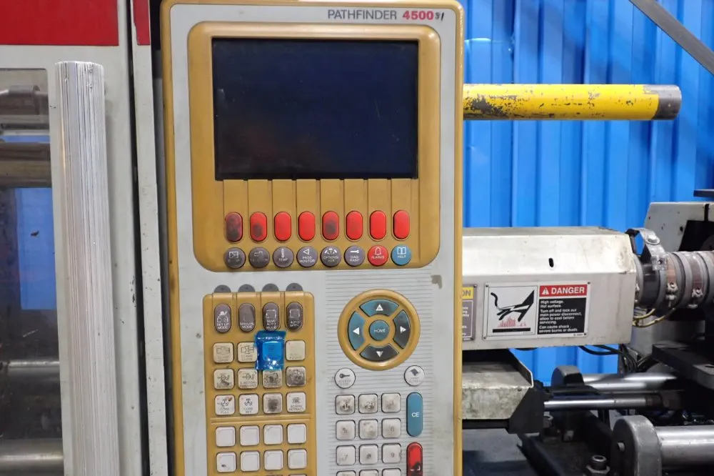 Van Dorn Demag 15hp/11kw Injection Molding Machine - 85ht