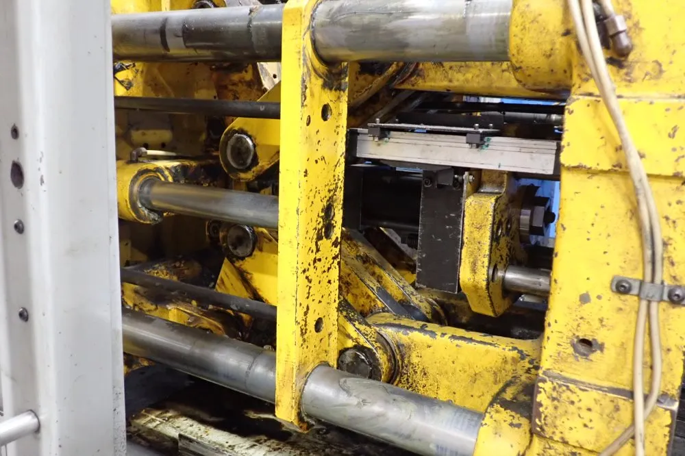 Van Dorn Demag 15hp/11kw Injection Molding Machine - 85ht