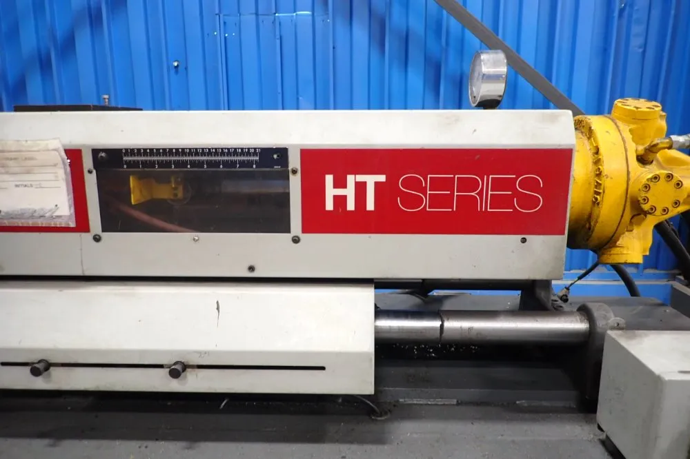 Van Dorn Demag 15hp/11kw Injection Molding Machine - 85ht