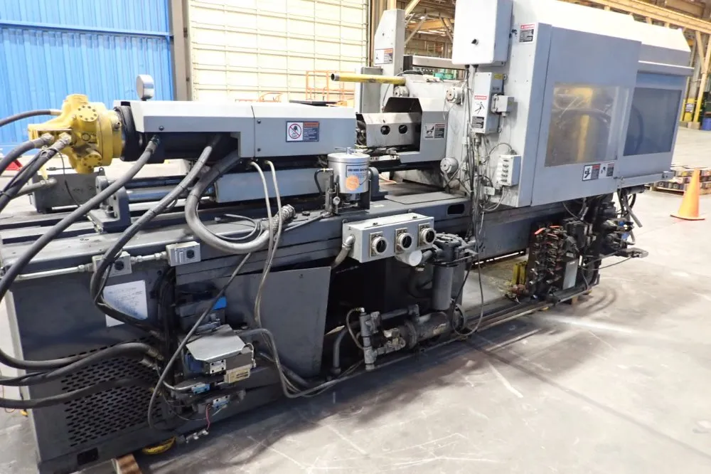 Van Dorn Demag 15hp/11kw Injection Molding Machine - 85ht