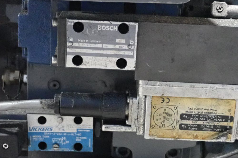 Van Dorn Demag 15hp/11kw Injection Molding Machine - 85ht