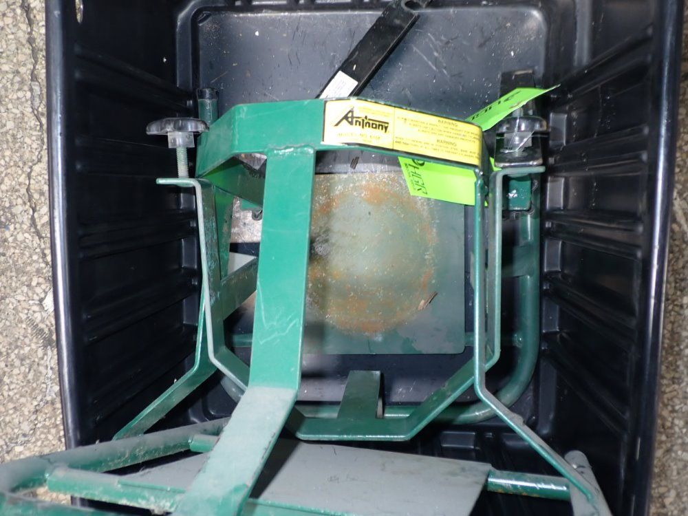 Anthony Cylinder Stands