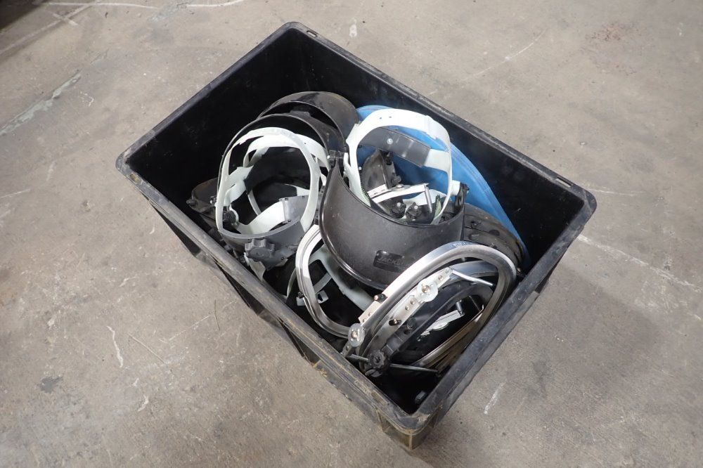 N/a N/a Lot Of Shields - N/a