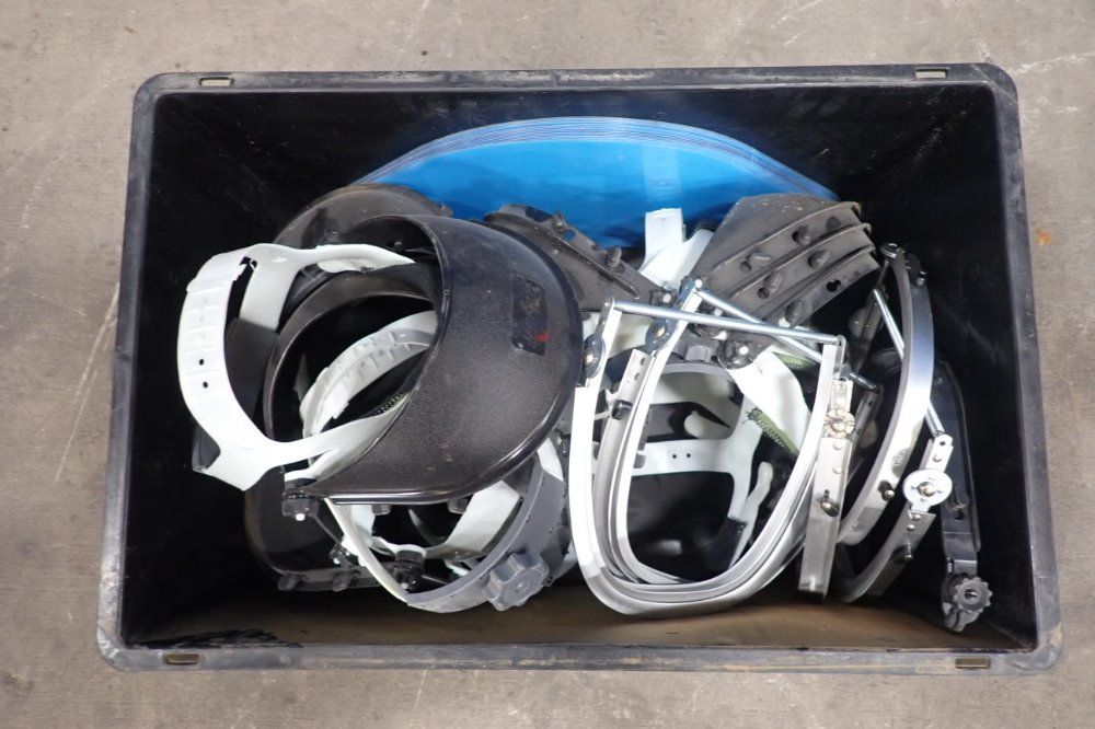 N/a N/a Lot Of Shields - N/a