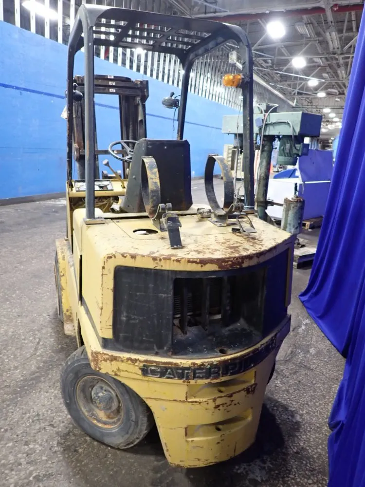 Caterpillar 5500 Lbs V50c Propane Forklift - V50c